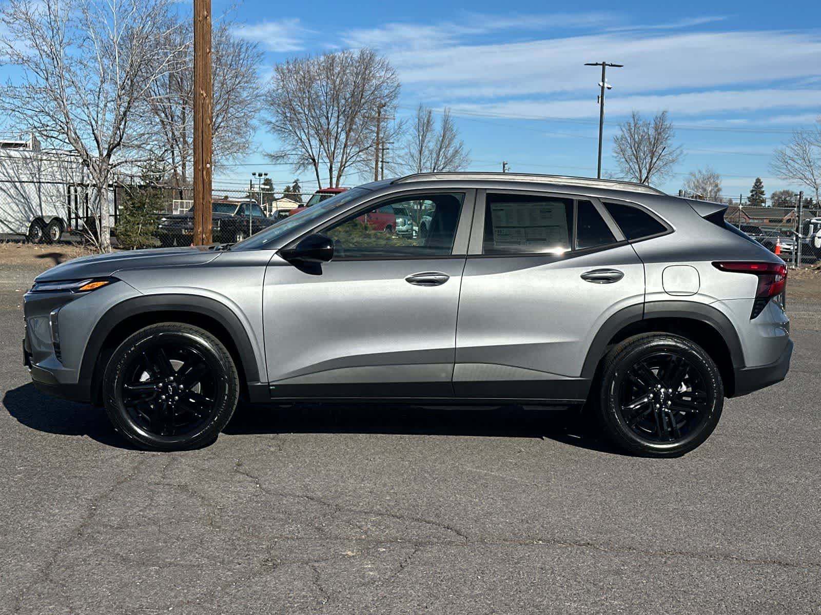 Thumbnail: 2026 Chevrolet Trax - 5