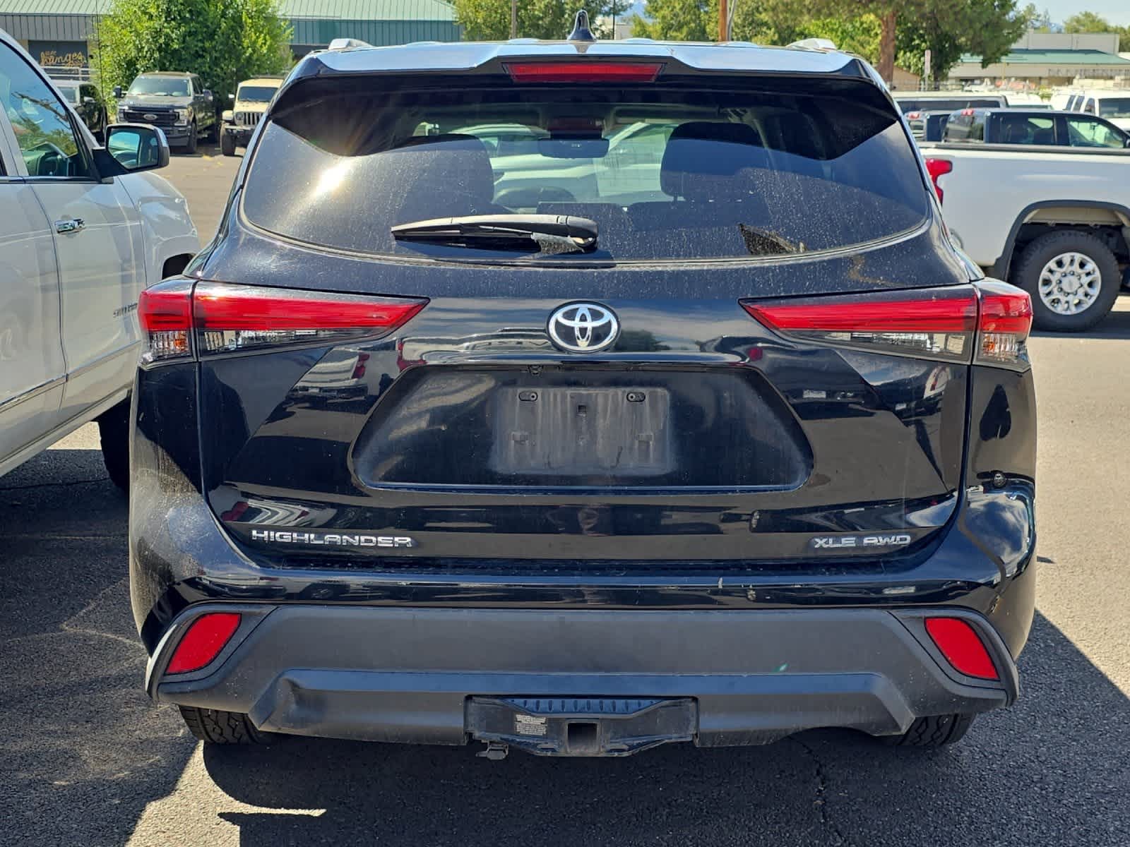 Thumbnail: 2022 Toyota Highlander - 4