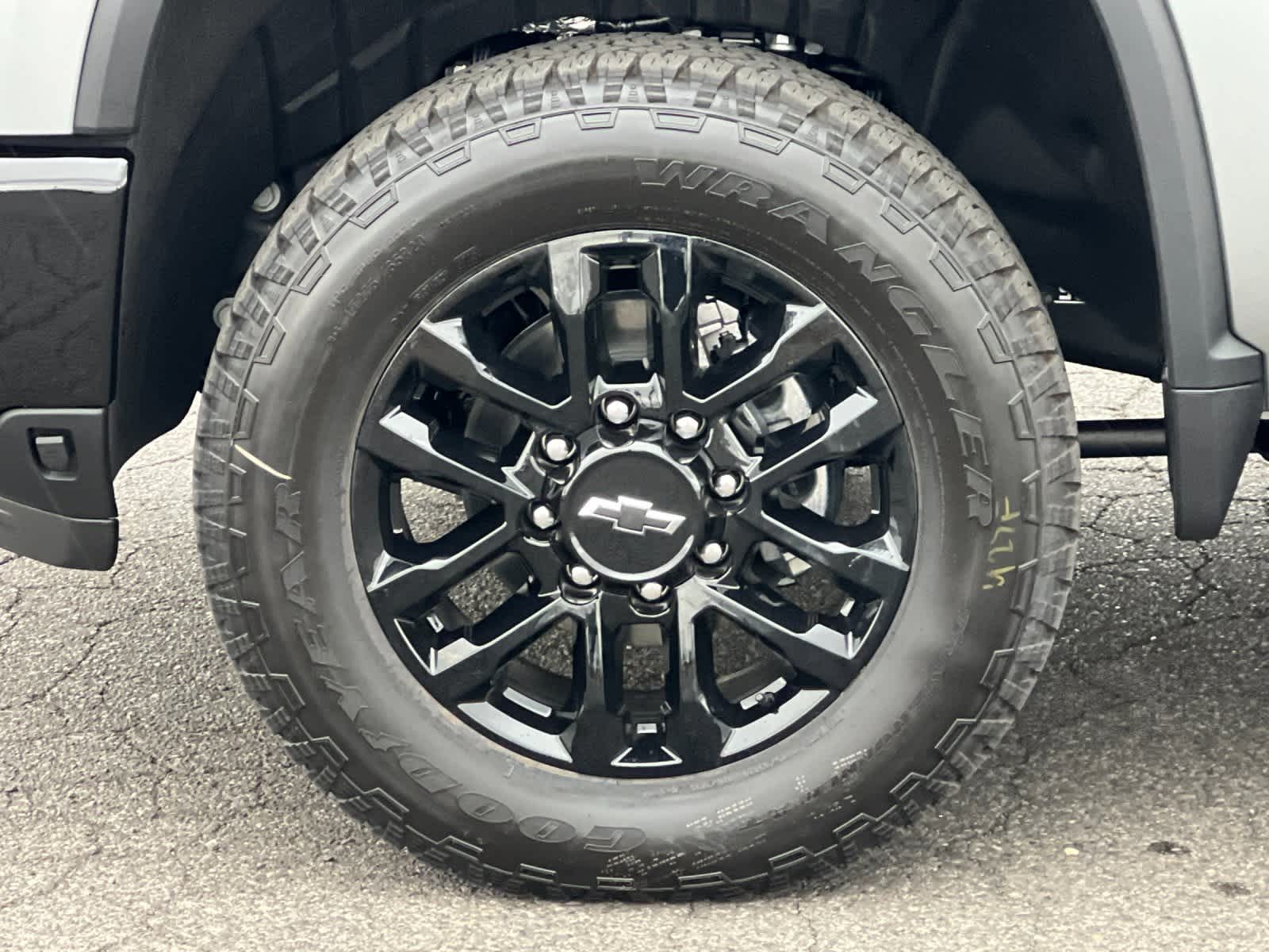 Thumbnail: 2026 Chevrolet Silverado 2500 - 25