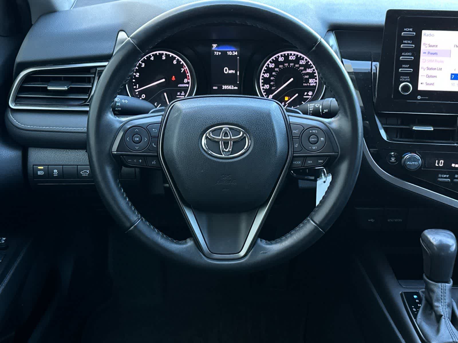 Thumbnail: 2022 Toyota Camry - 14