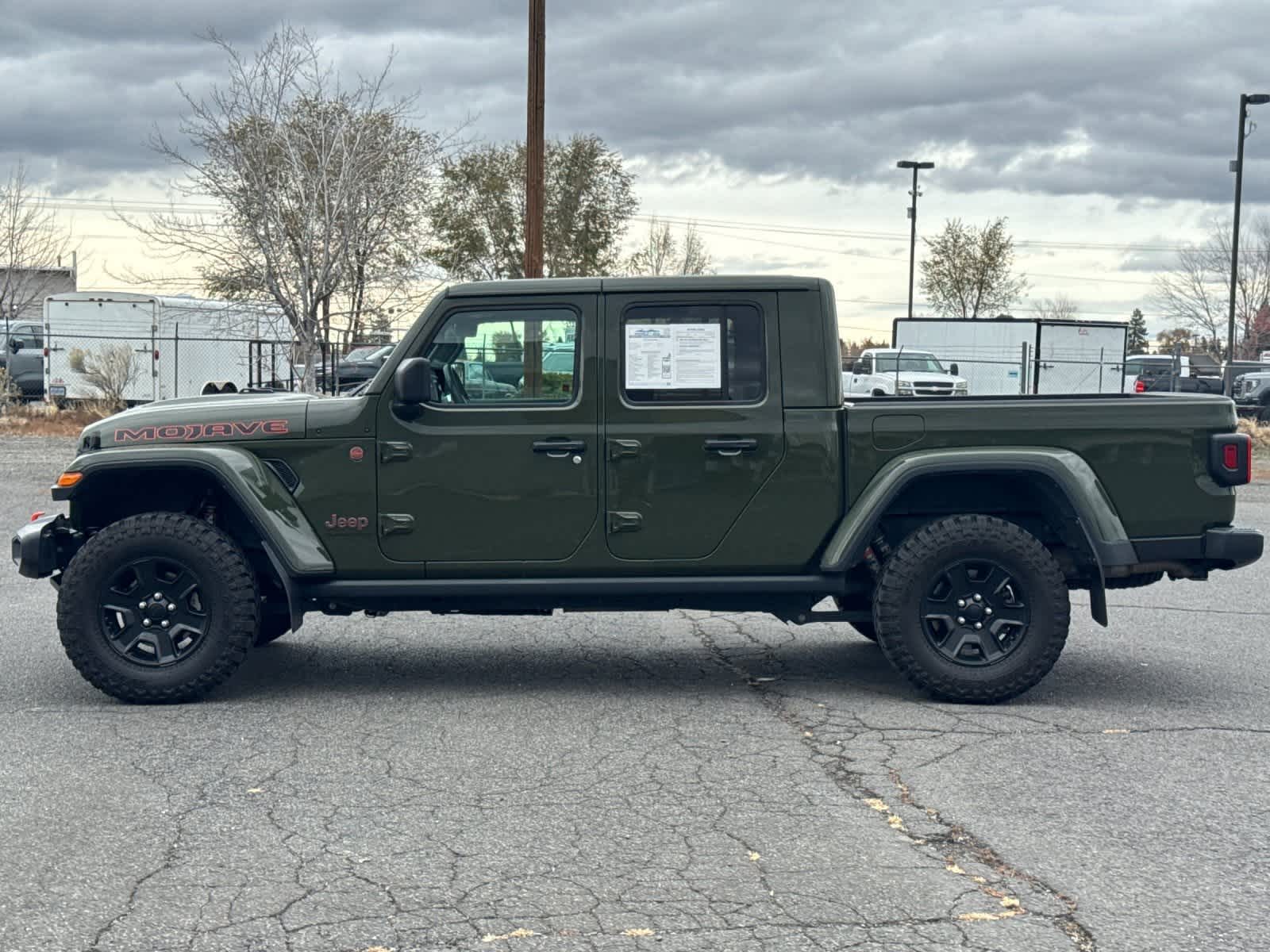 Thumbnail: 2023 Jeep Gladiator - 5