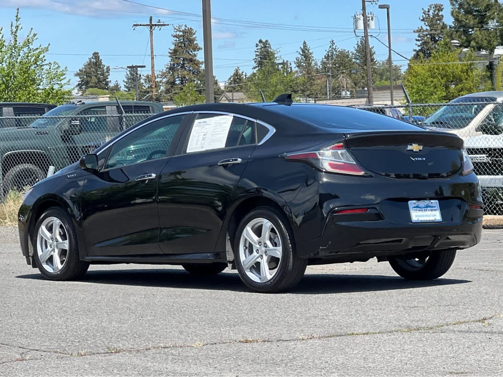 Thumbnail: 2018 Chevrolet Volt - 6