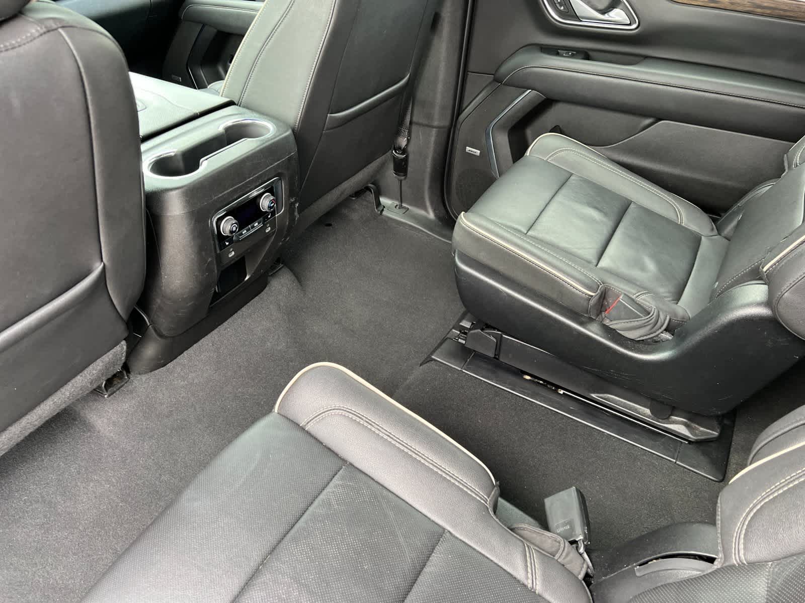 Thumbnail: 2023 Chevrolet Suburban - 4