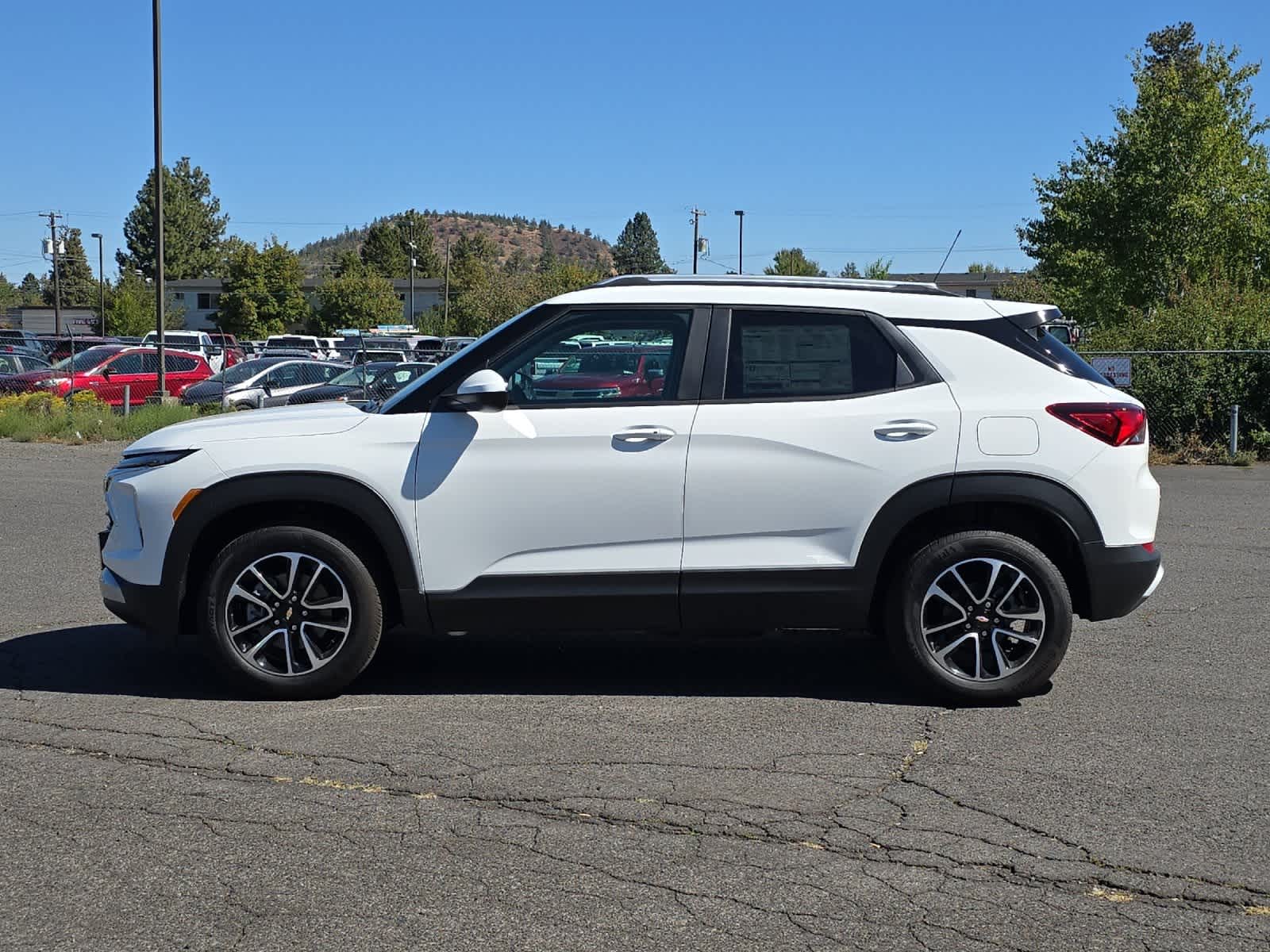 Thumbnail: 2026 Chevrolet TrailBlazer - 5