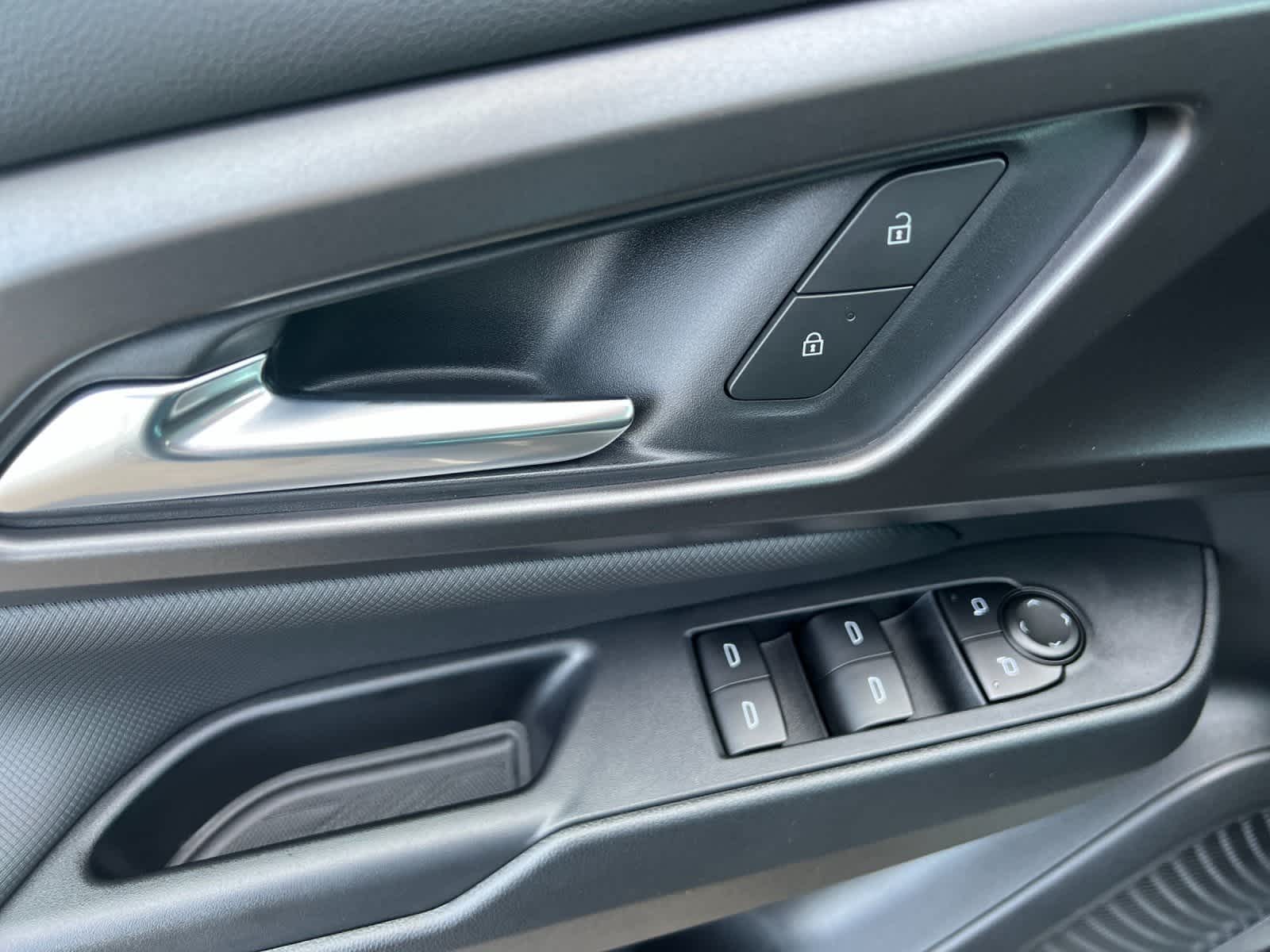 Thumbnail: 2026 Chevrolet Equinox - 12