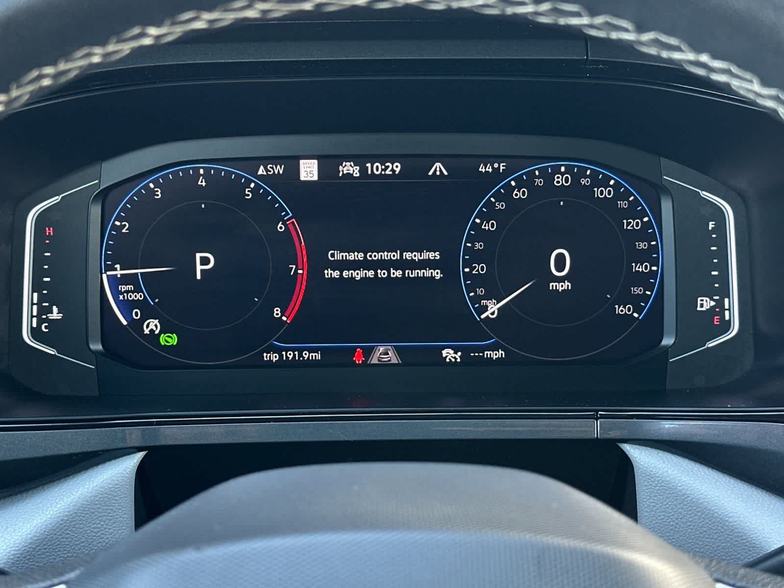 Thumbnail: 2022 Volkswagen Taos - 25