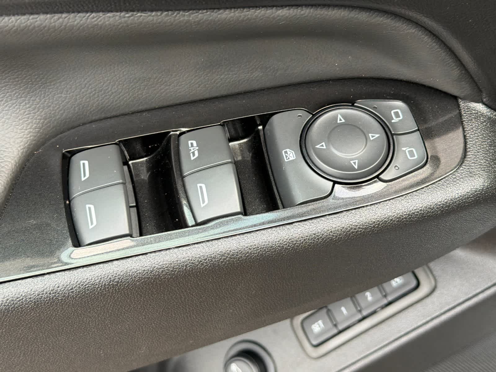 Thumbnail: 2023 Chevrolet Equinox - 13