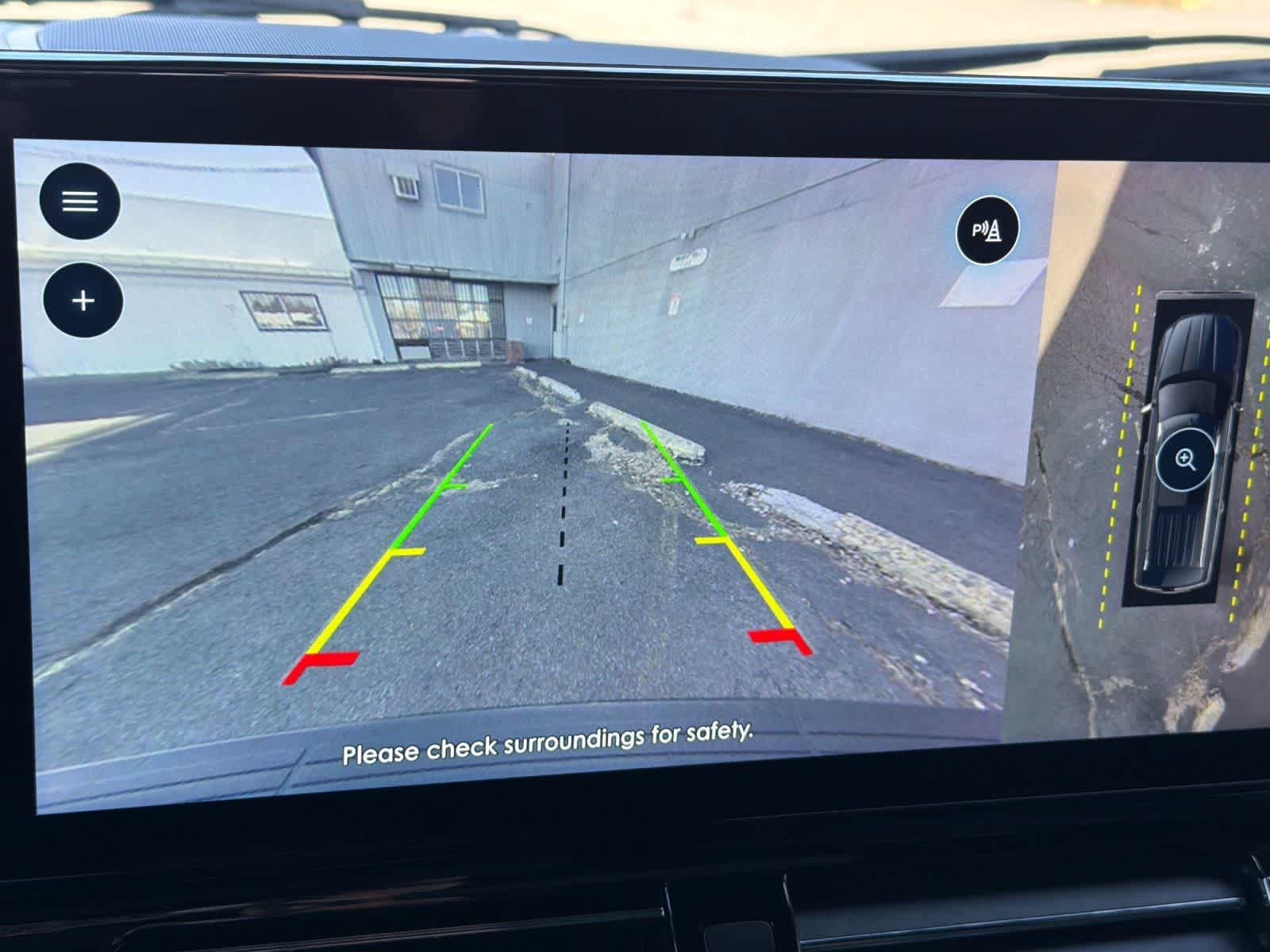 Thumbnail: 2022 Lincoln Navigator - 22