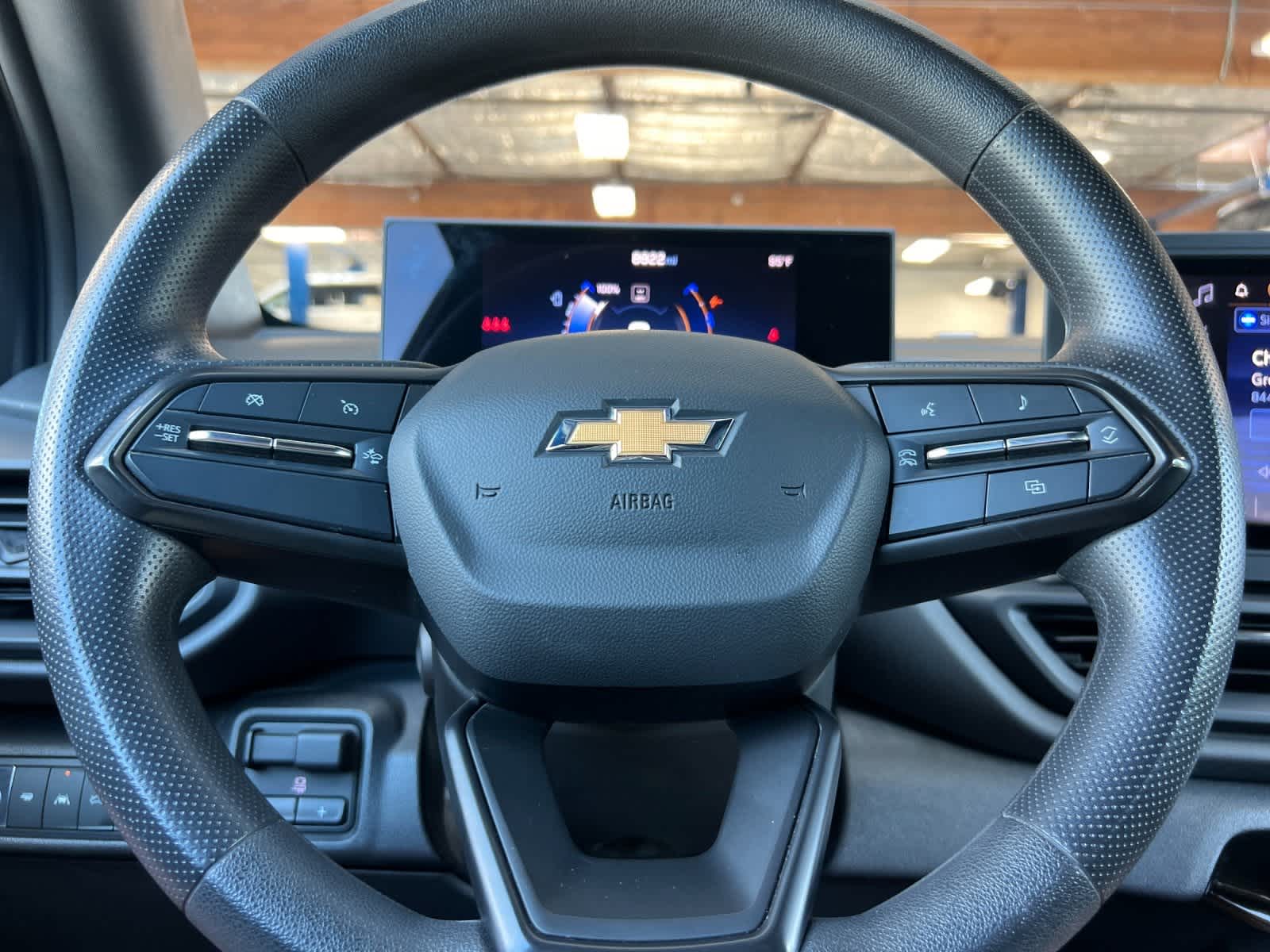 Thumbnail: 2024 Chevrolet Silverado EV - 21