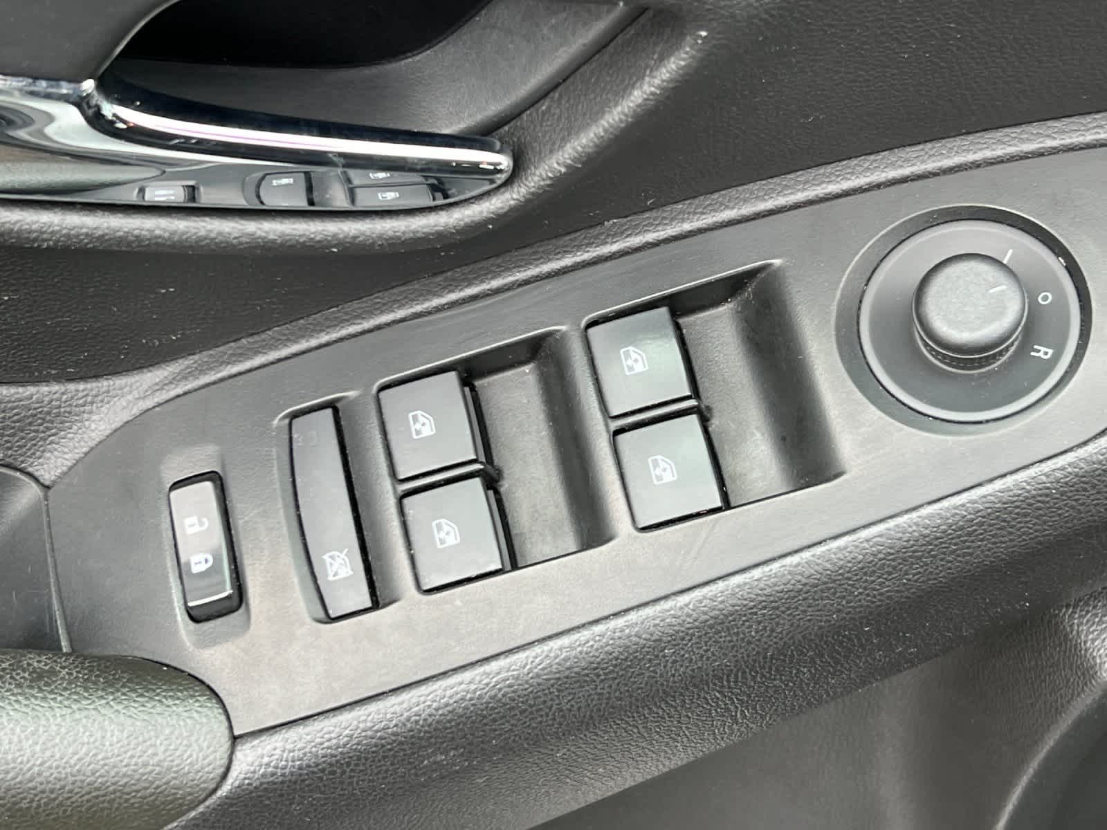 Thumbnail: 2019 Chevrolet Trax - 13