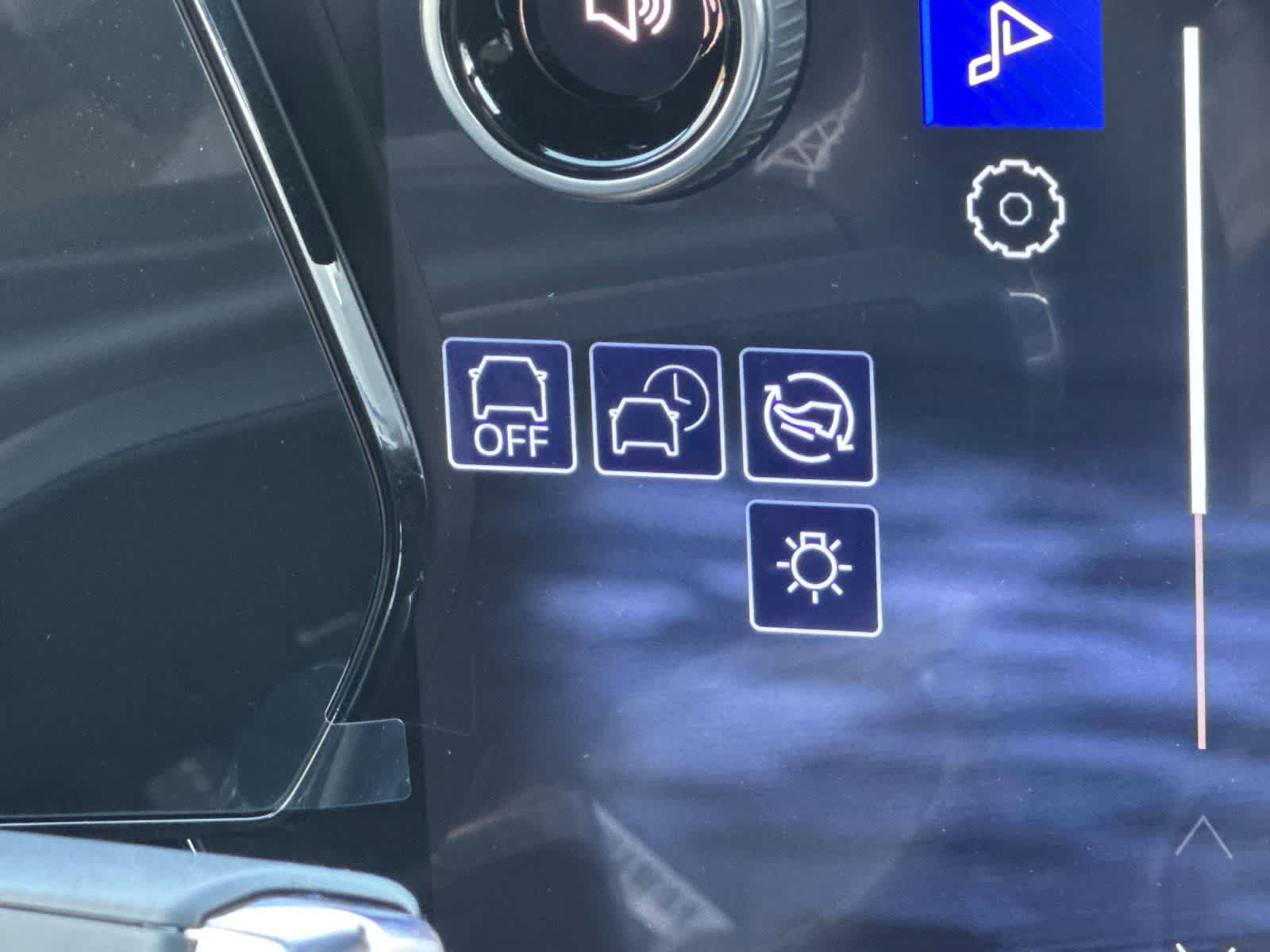 Thumbnail: 2026 Chevrolet Equinox - 23