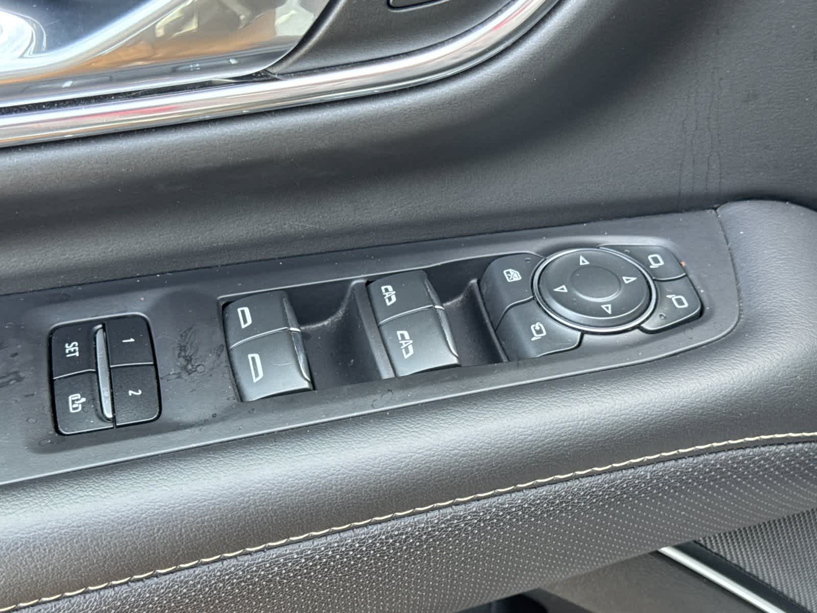 Thumbnail: 2024 Chevrolet Tahoe - 13