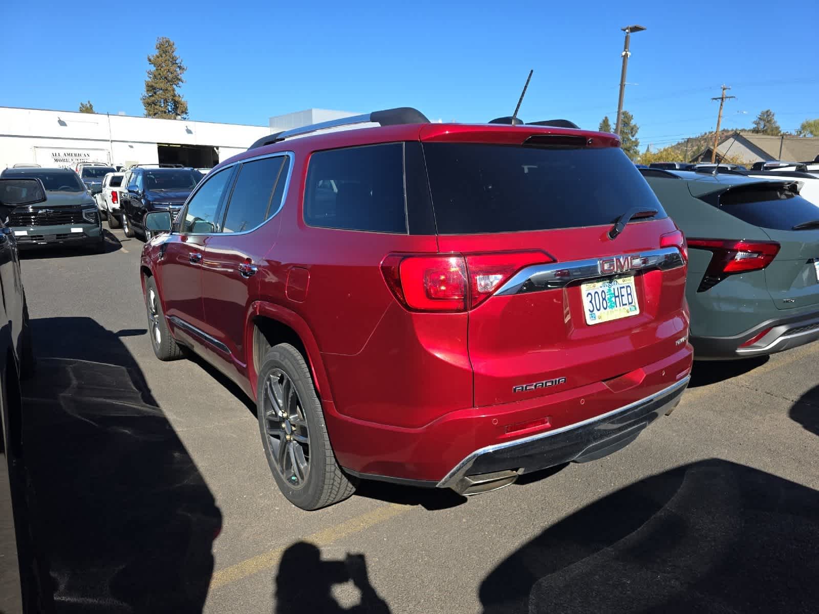 Thumbnail: 2019 GMC Acadia - 3