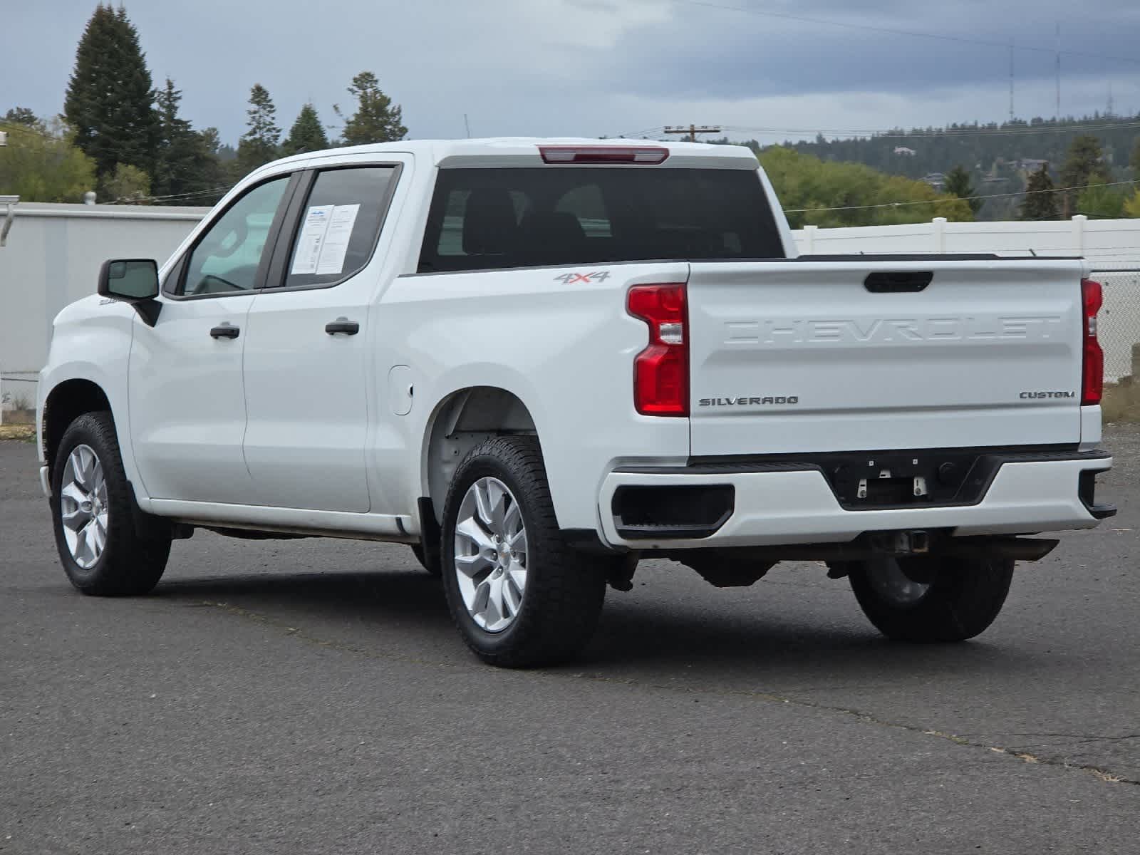 Thumbnail: 2022 Chevrolet Silverado 1500 - 6