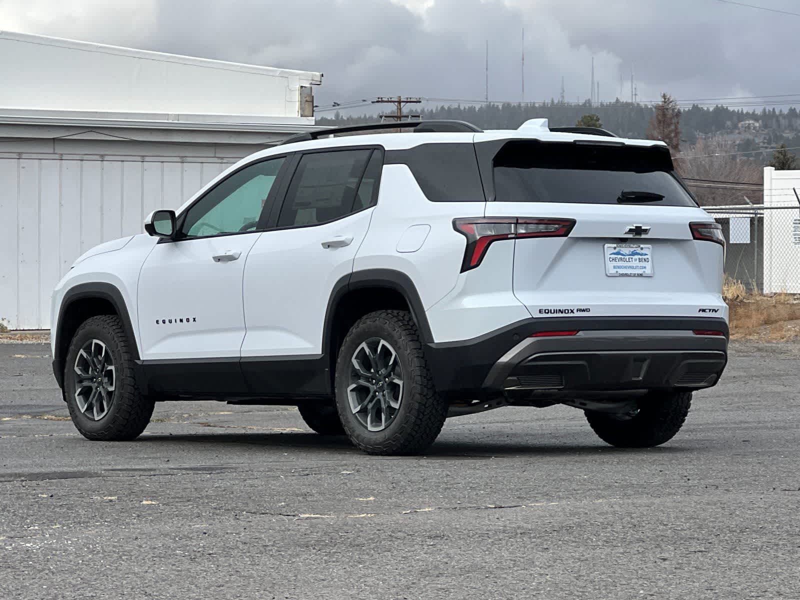 Thumbnail: 2026 Chevrolet Equinox - 6