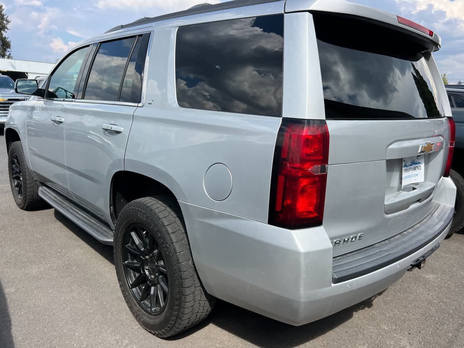Thumbnail: 2019 Chevrolet Tahoe - 3