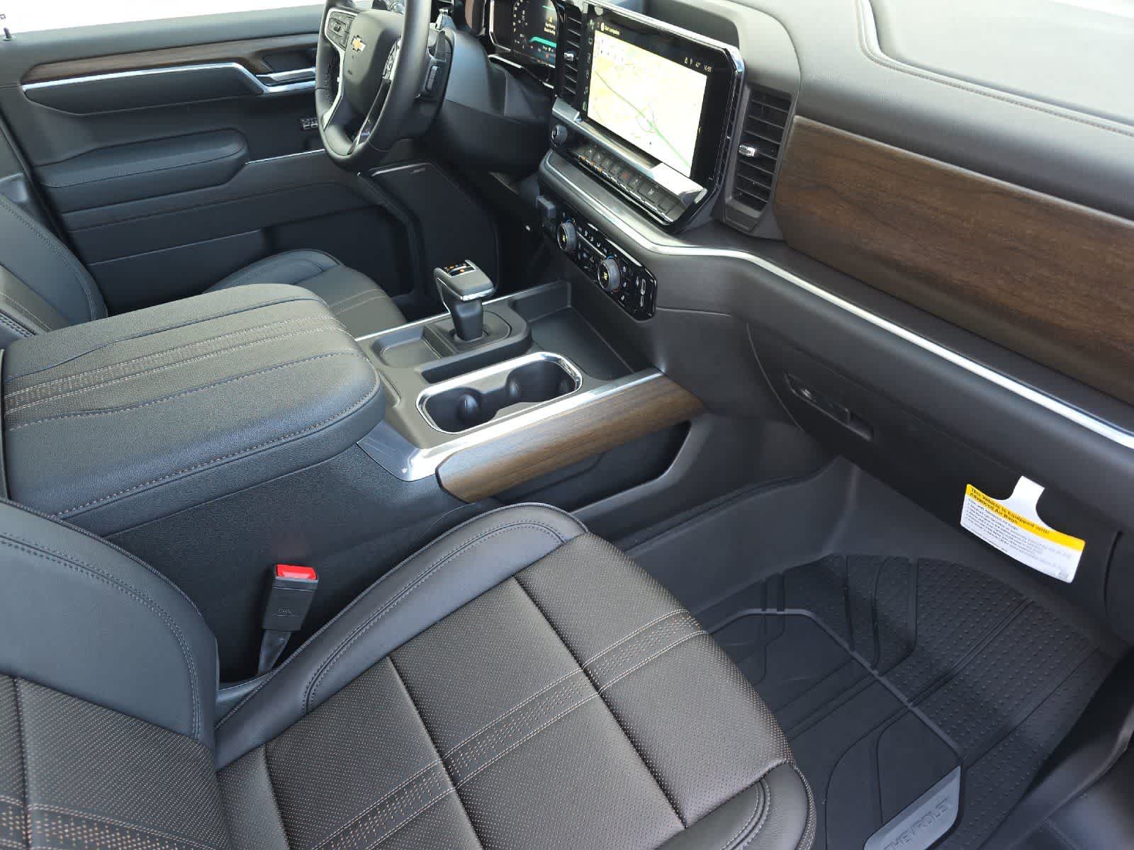 Thumbnail: 2026 Chevrolet Silverado 1500 - 15