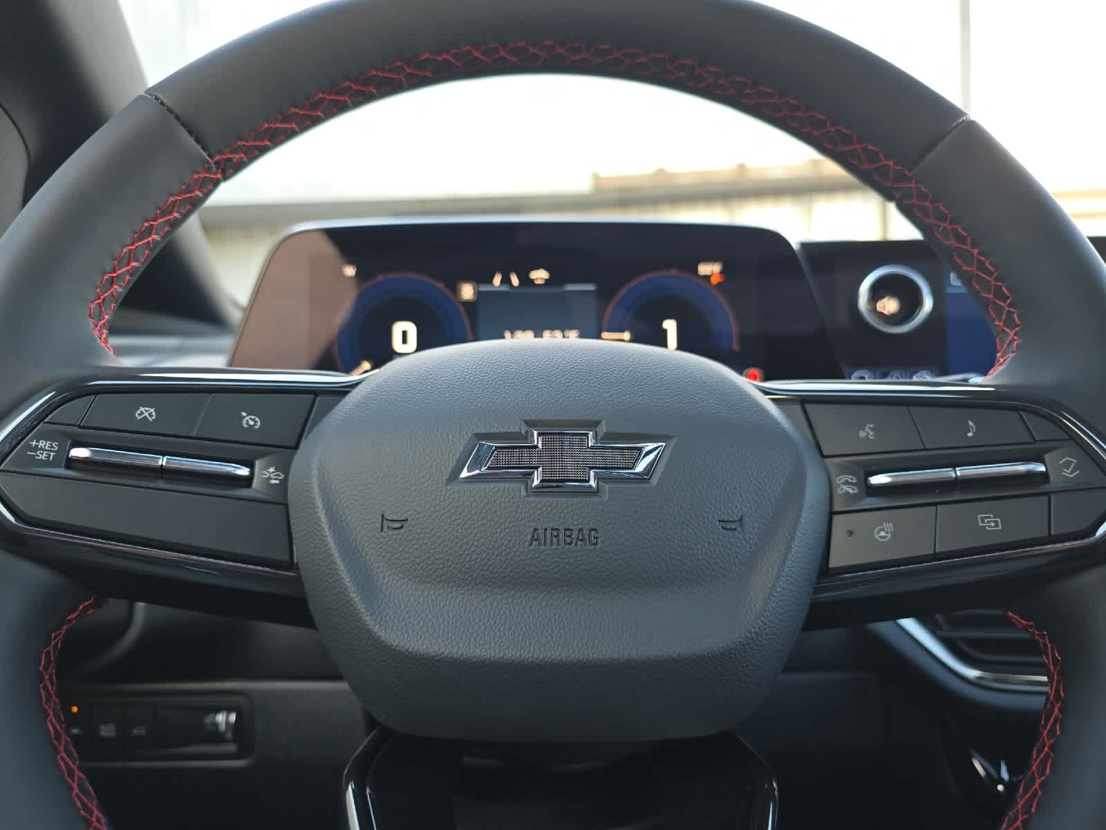 Thumbnail: 2026 Chevrolet Equinox - 23