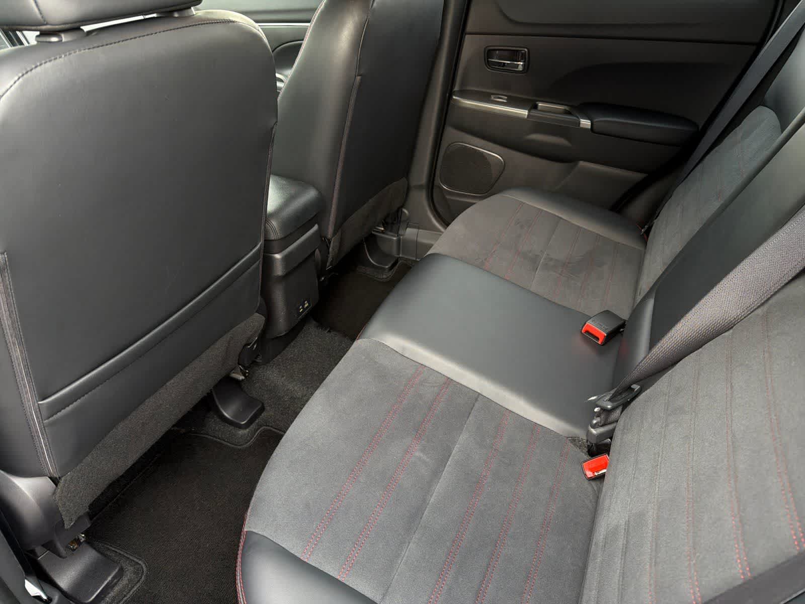 Thumbnail: 2024 Mitsubishi Outlander Sport - 4