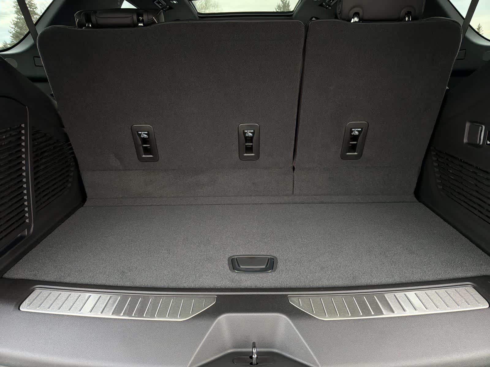 Thumbnail: 2026 Chevrolet Tahoe - 17