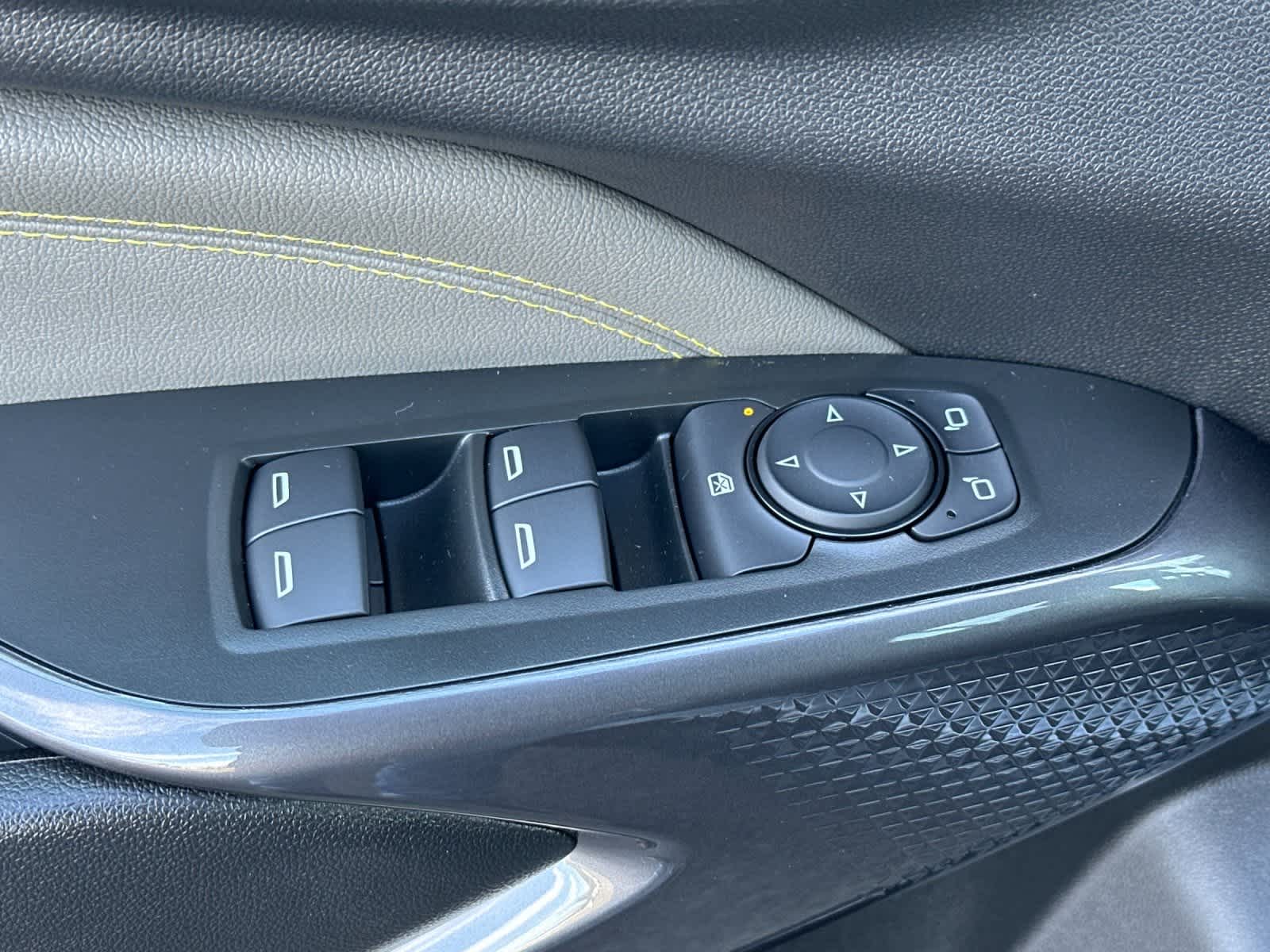 Thumbnail: 2026 Chevrolet Trax - 13