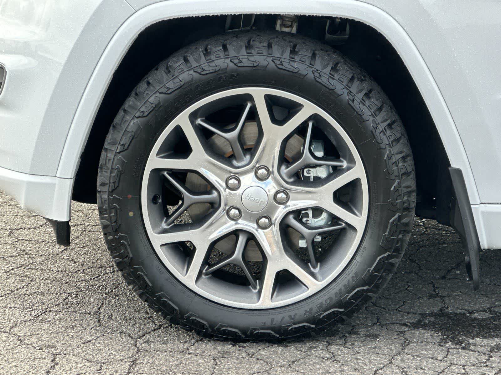 Thumbnail: 2021 Jeep Grand Cherokee - 27