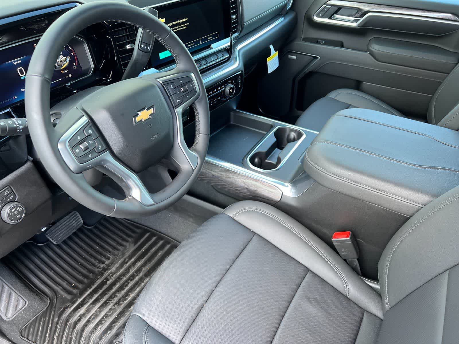 Thumbnail: 2026 Chevrolet Silverado 2500 - 10