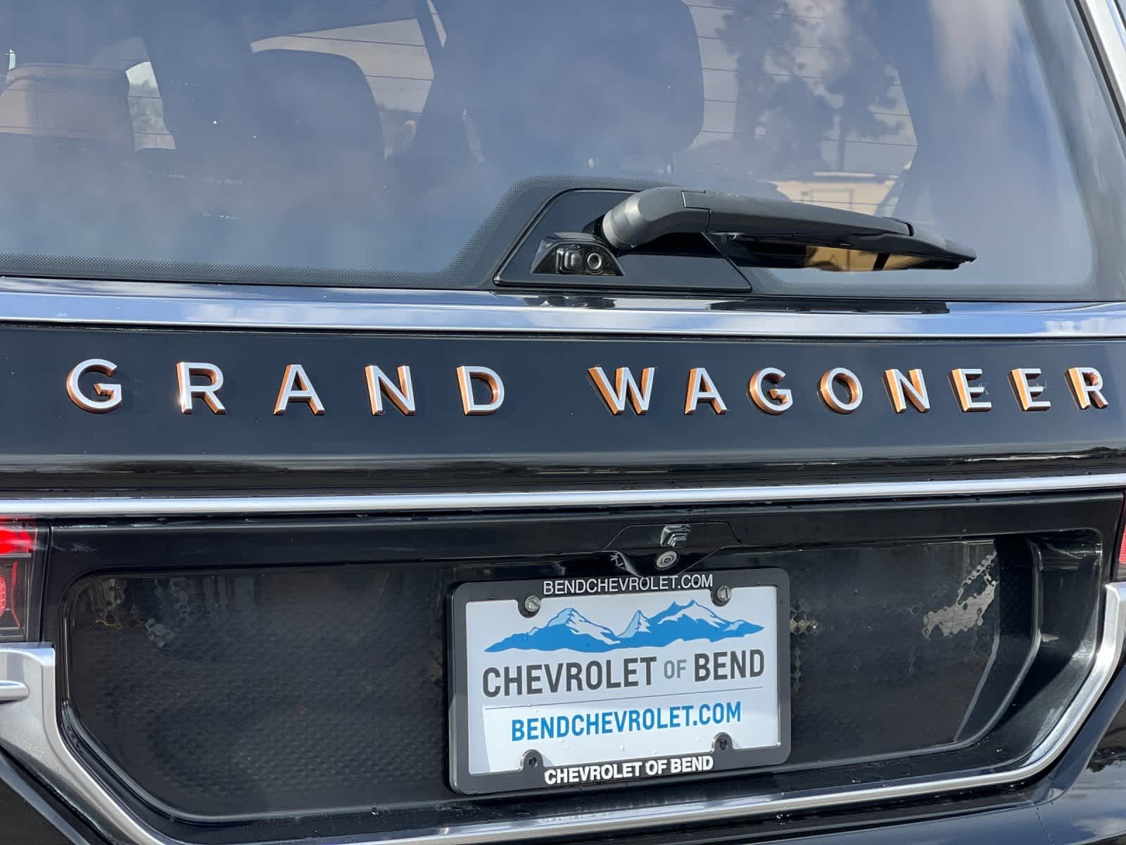 Thumbnail: 2022 Jeep Grand Wagoneer - 30