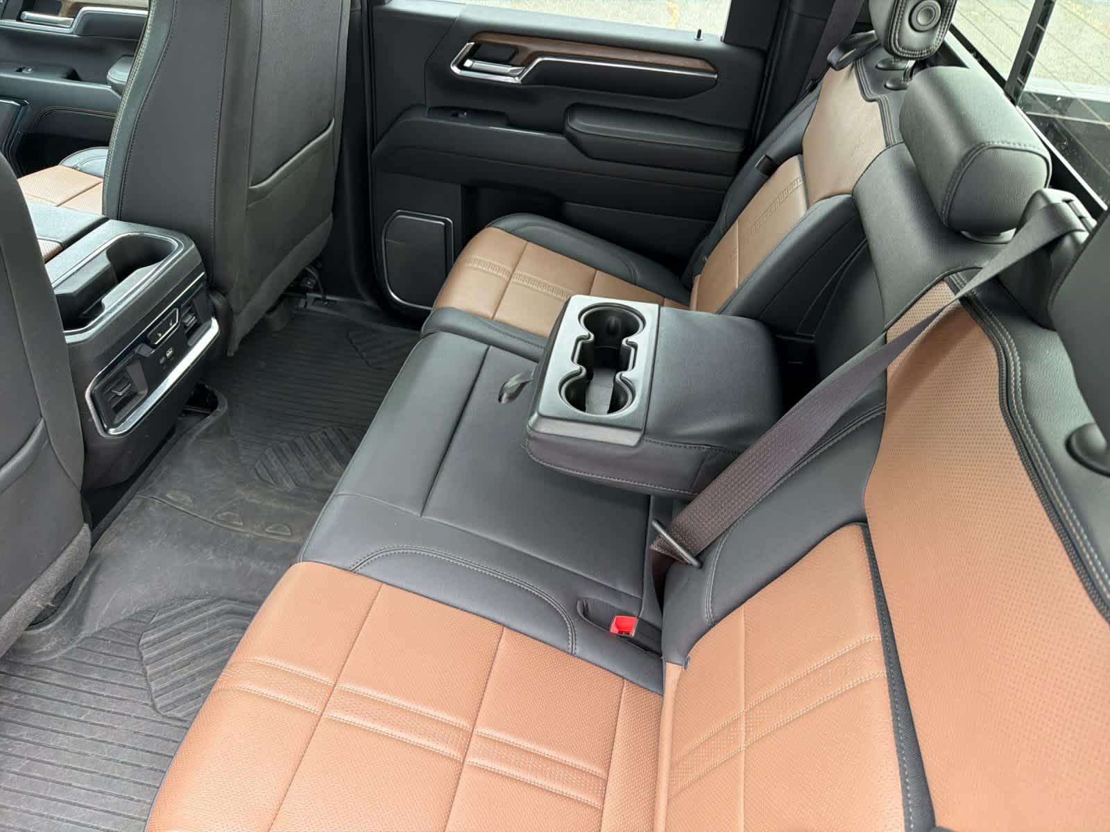 Thumbnail: 2024 Chevrolet Silverado 2500 - 4