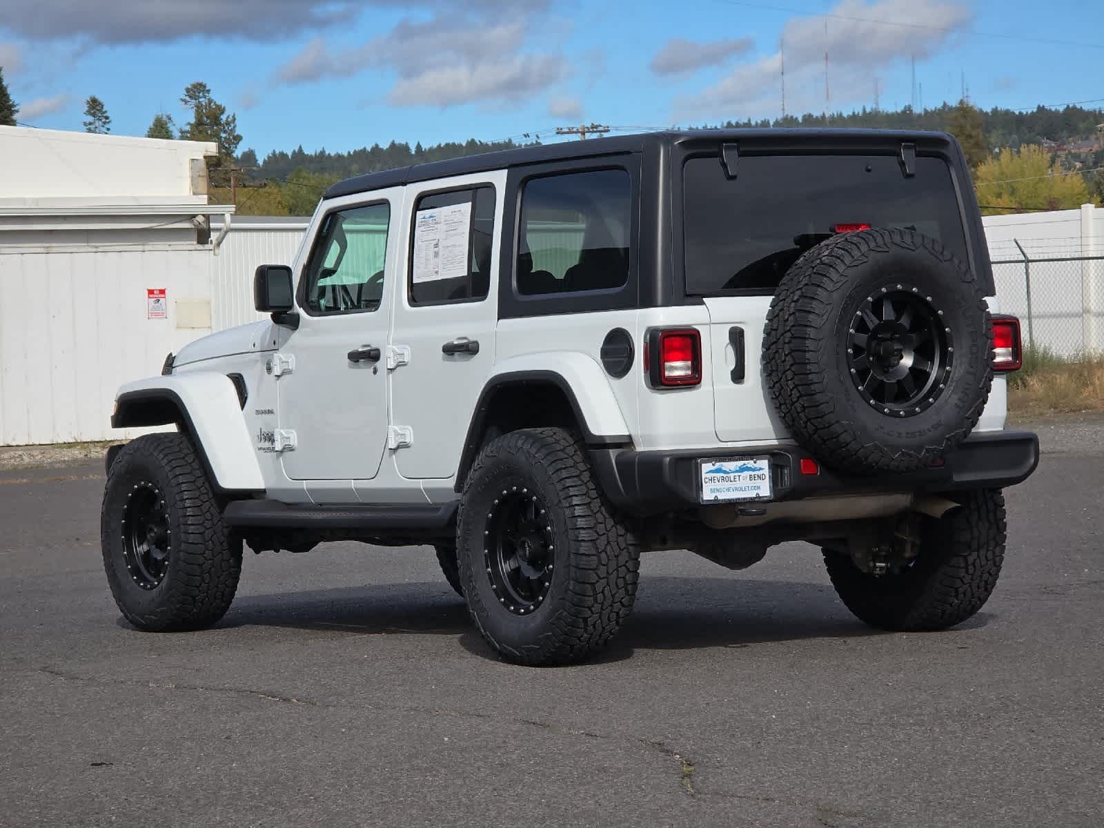 Thumbnail: 2022 Jeep Wrangler - 6
