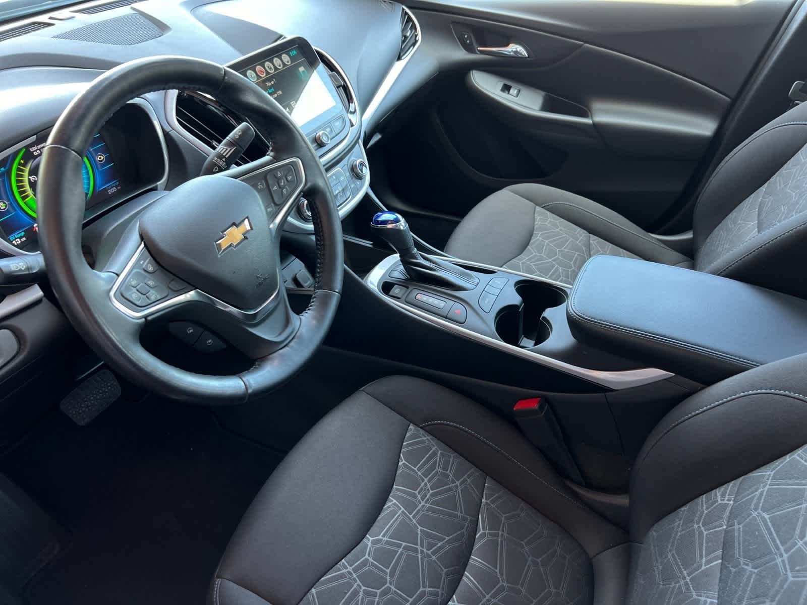 Thumbnail: 2018 Chevrolet Volt - 11