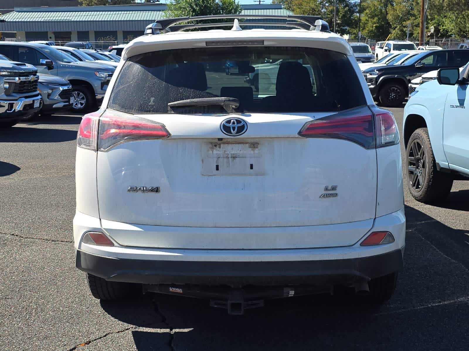 Thumbnail: 2017 Toyota RAV4 - 4