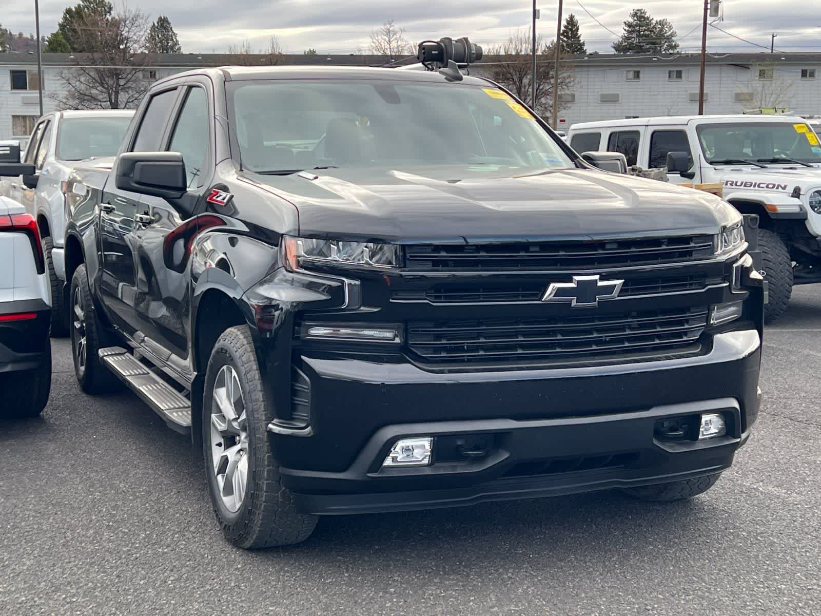 Thumbnail: 2022 Chevrolet Silverado 1500 - 3