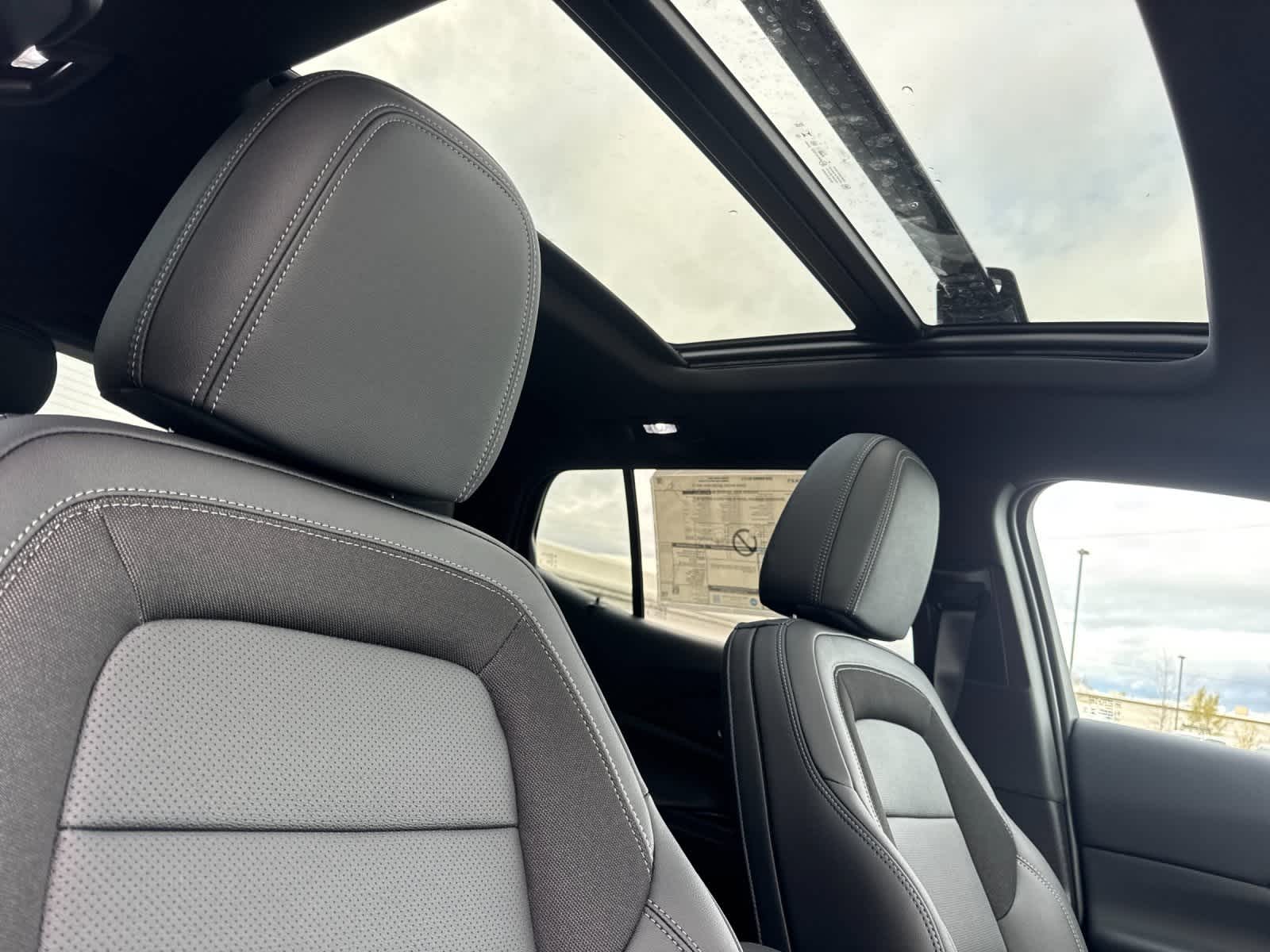 Thumbnail: 2026 Chevrolet Equinox - 17