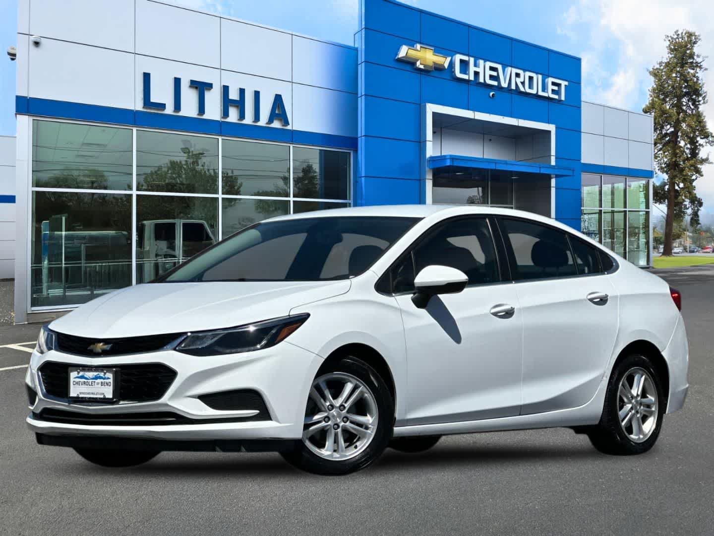 Thumbnail: 2017 Chevrolet Cruze - 1