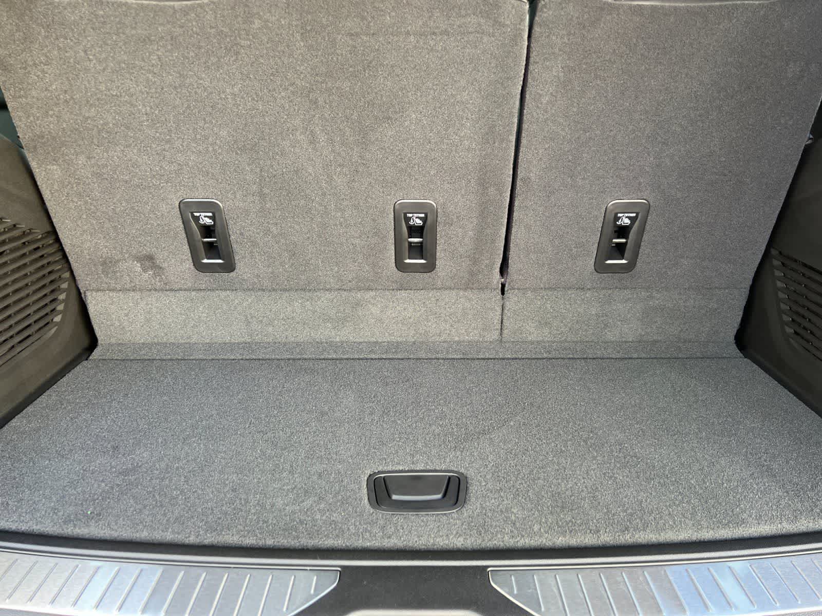 Thumbnail: 2026 Chevrolet Tahoe - 16