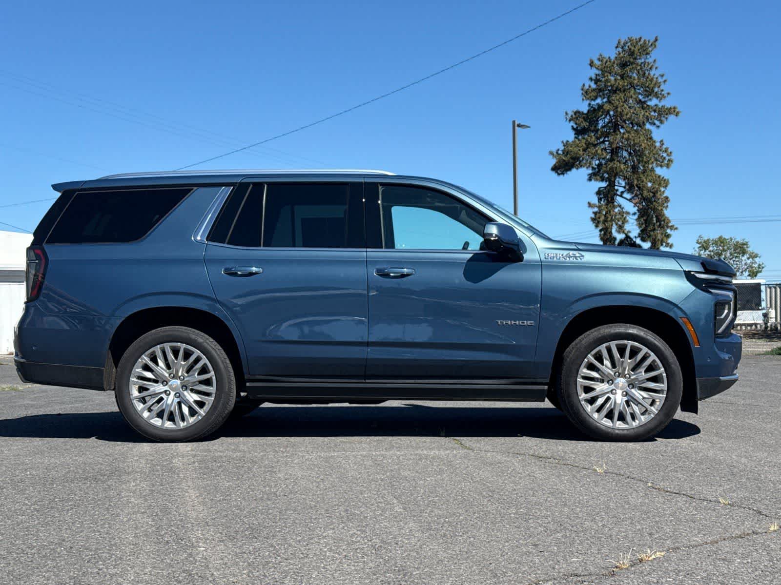 Thumbnail: 2025 Chevrolet Tahoe - 8