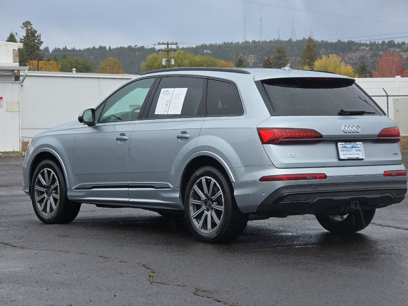 Thumbnail: 2023 Audi Q7 - 6