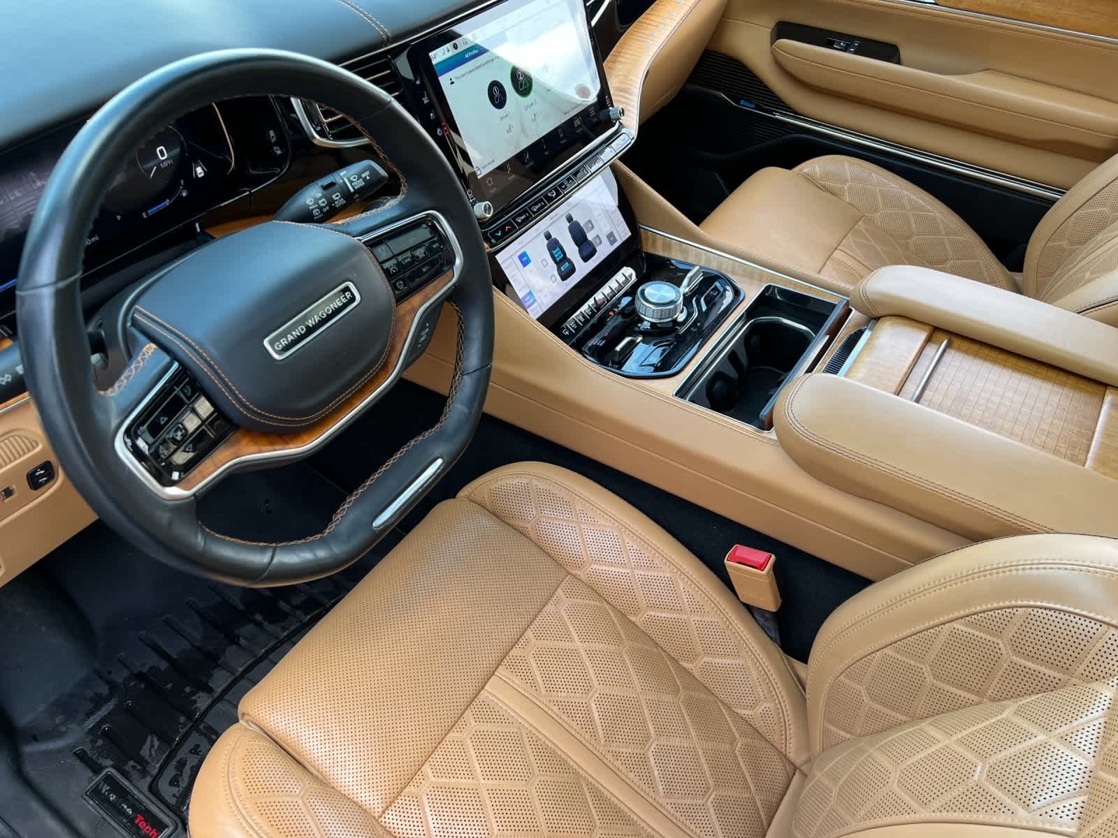 Thumbnail: 2022 Jeep Grand Wagoneer - 11