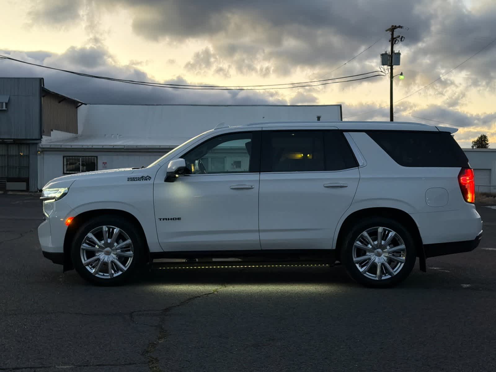 Thumbnail: 2023 Chevrolet Tahoe - 5