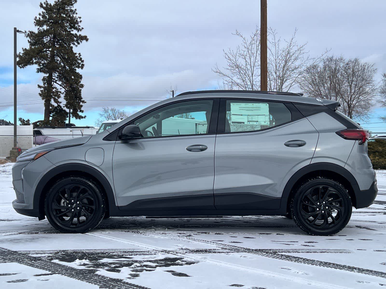 Thumbnail: 2027 Chevrolet Bolt EV - 5