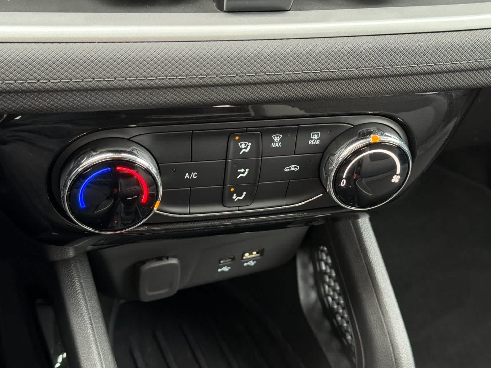 Thumbnail: 2026 Chevrolet TrailBlazer - 20