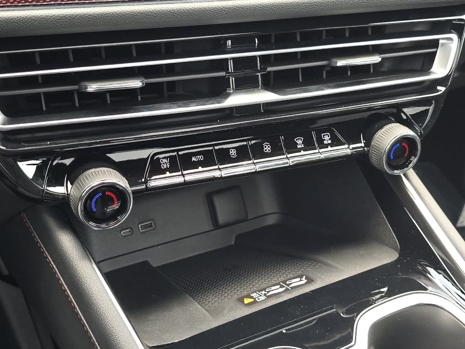 Thumbnail: 2026 Chevrolet Traverse - 22