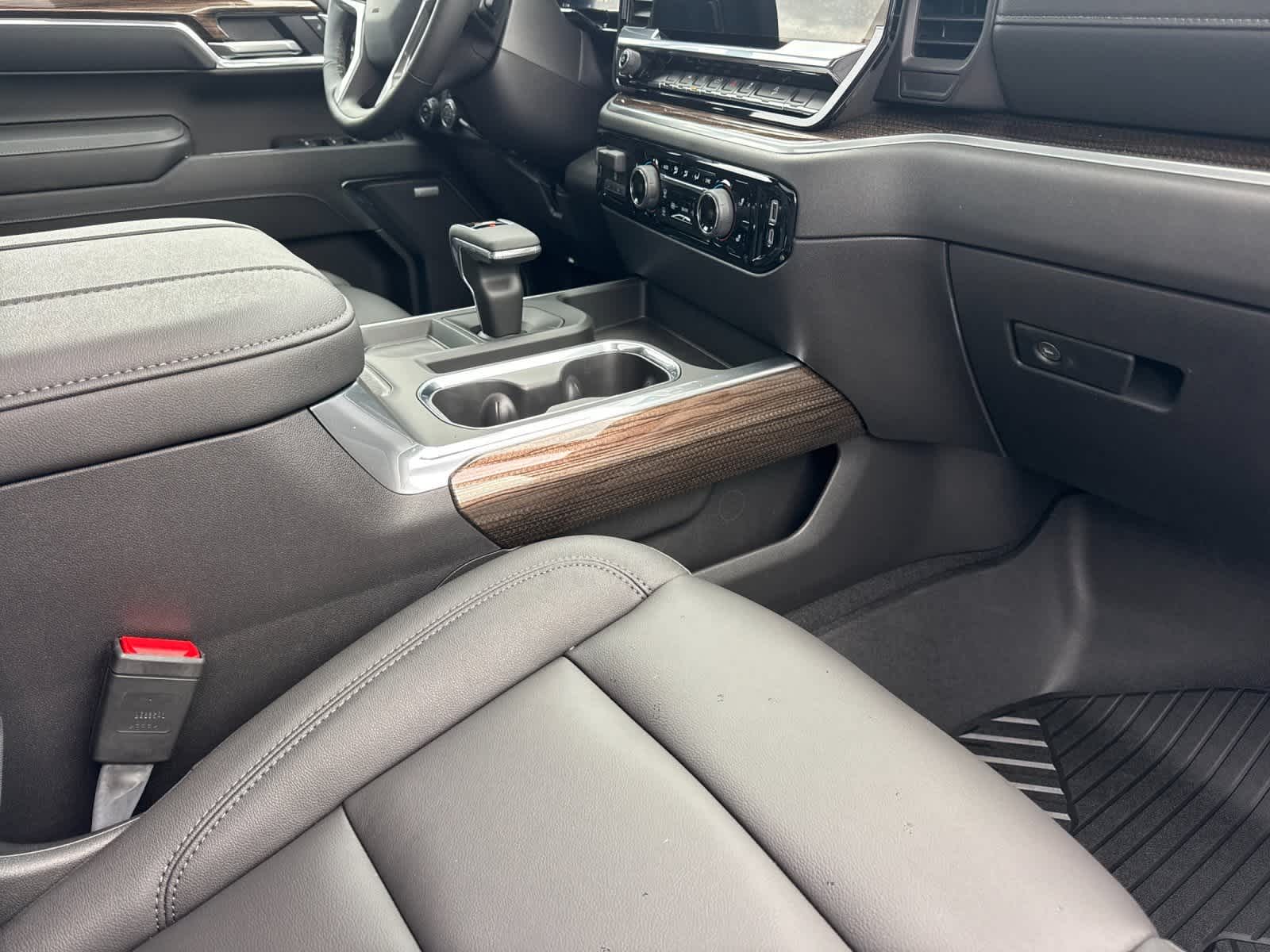 Thumbnail: 2026 Chevrolet Silverado 1500 - 15