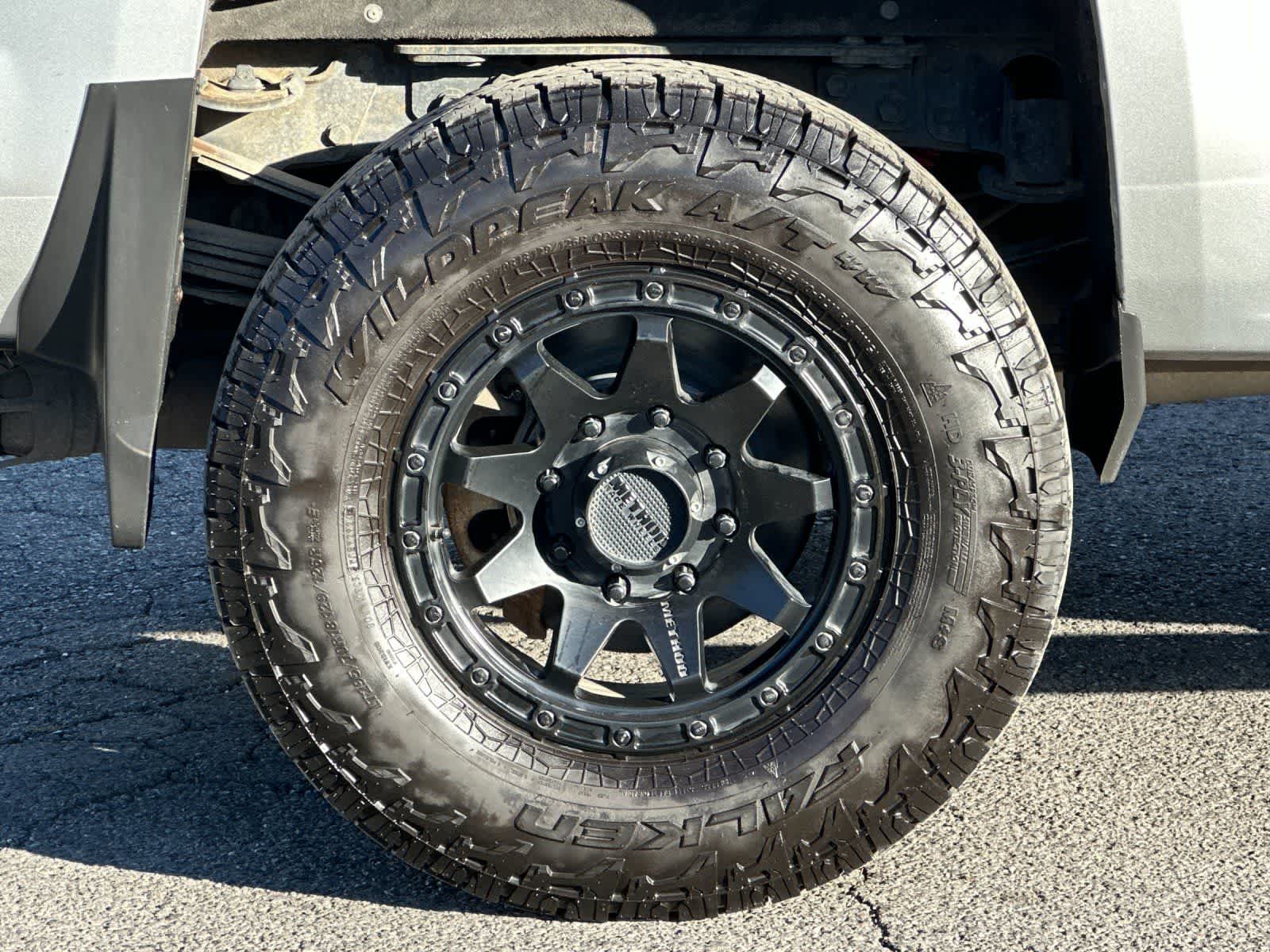 Thumbnail: 2018 Chevrolet Silverado 3500 - 24