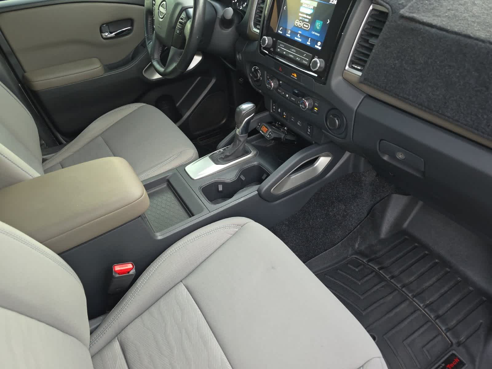 Thumbnail: 2022 Nissan Frontier - 15