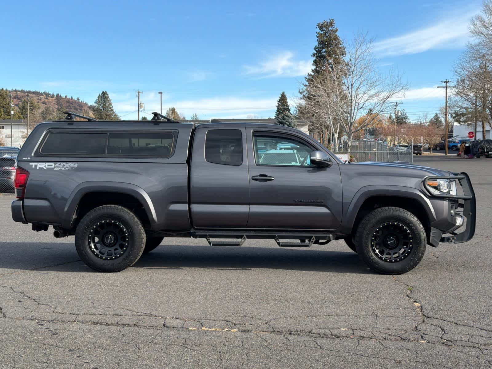 Thumbnail: 2019 Toyota Tacoma - 8
