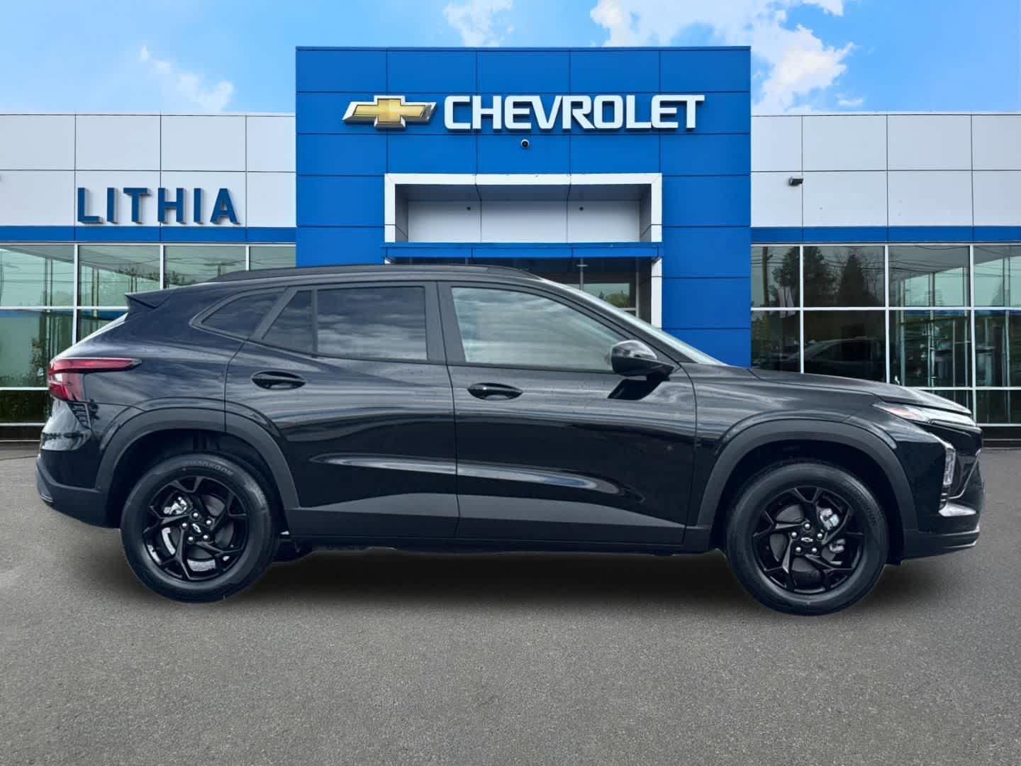 Thumbnail: 2026 Chevrolet Trax - 8