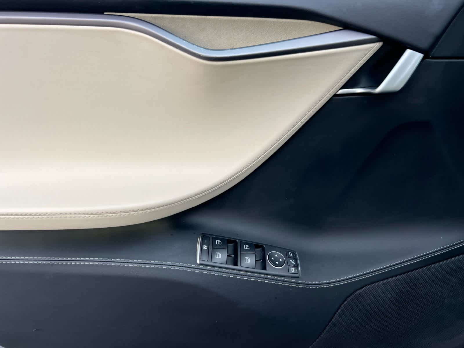 Thumbnail: 2019 Tesla Model S - 12