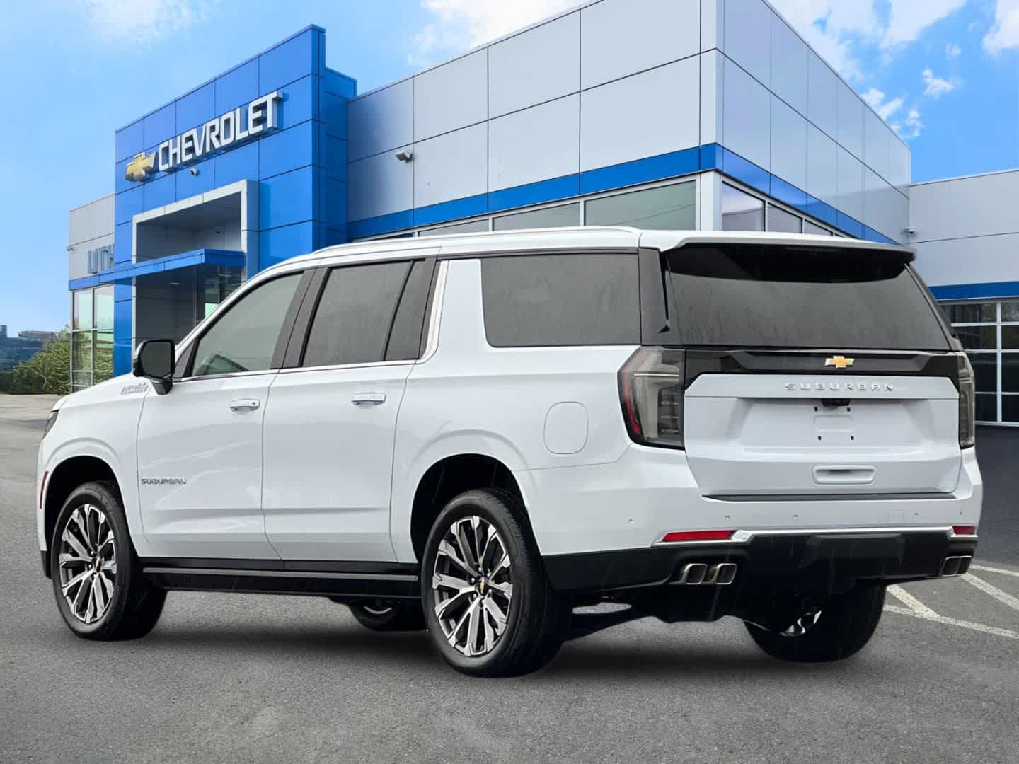 Thumbnail: 2026 Chevrolet Suburban - 6